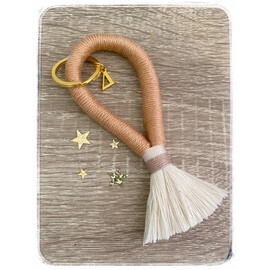 mpomponiera_vaptisis_mprelok_makrame_monogramma