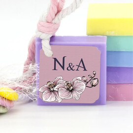 mpomponiera-gamou-aromatiko-sapouni