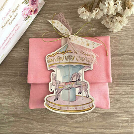 Μπομπονιέρα Βάπτισης Πουγκί Με Μαγνητάκι Αλογάκι Καρουζέλ