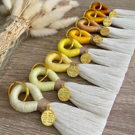 Μαρτυρικά Βάπτισης Μακραμέ Μπρελόκ Yellow And Gold Αποχρώσεις