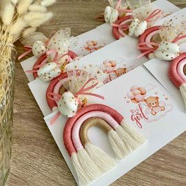 Κέρασμα Γέννας Μπρελόκ Ουράνιο Τόξο Μακραμέ It's A Girl