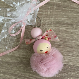 Κέρασμα Γέννας Μπρελόκ Κοριτσάκι Με Πον Πον