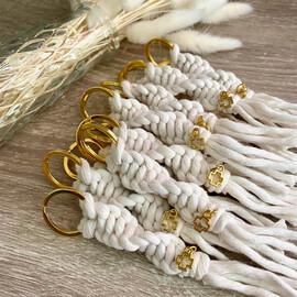 Μακραμέ Μαρτυρικά Βάπτισης Μπρελόκ Spiral Knot Natural