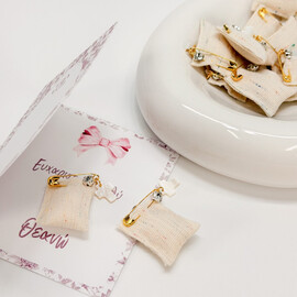 Μαρτυρικό Πέτου Celfie & Co M-50 | Εκρού Τρέσα με Πολύχρωμες Πιτσιλιές & Σταυρός Φίλντισι