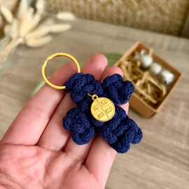 Μπομπονιέρα Βάπτισης Μακραμέ Σταυρός Μπρελόκ Σε Κουτάκι