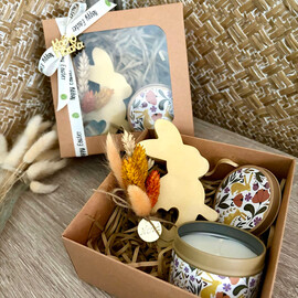 Πασχαλινό Σετ Δώρου Για Νονά Λαγουδάκι Και Κερί