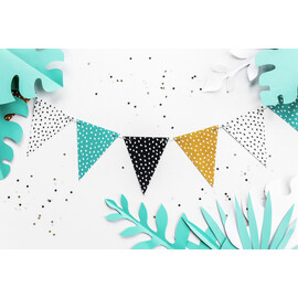 Γιρλάντα Με Τρίγωνα Σημαιάκια Σε 4 Χρώματα