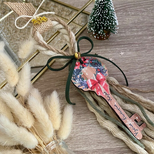 Γούρι 2026 Ξύλινο Κλειδί Με Ευχές Γούρι 2026 Ξύλινο Κλειδί Με Ευχές