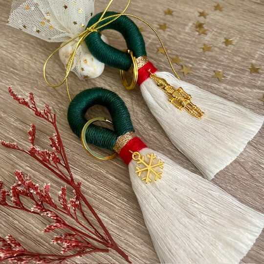 Χριστουγεννιάτικη Μπομπονιέρα Βάπτισης Μακραμέ Μπρελόκ