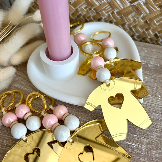 Κέρασμα Γέννας Μπρελόκ Πλεξιγκλάς Φορμάκι Κορίτσι