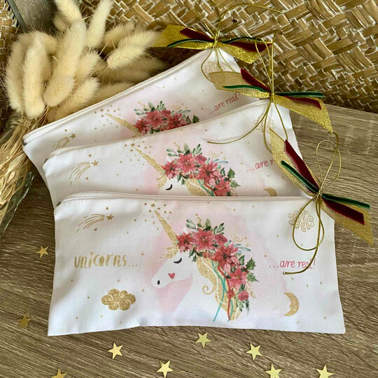 Χριστουγεννιάτικη Παιδική Μπομπονιέρα Βάπτισης Κασετίνα Μονόκερος