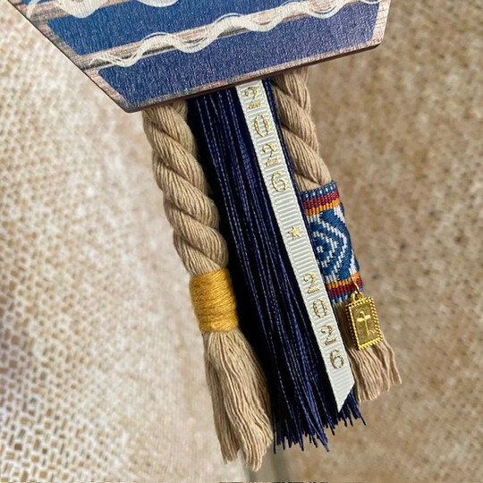 Κρεμαστό Γούρι 2026 Ξύλινο Καράβι Με Ευχές Κρεμαστό Γούρι 2026 Ξύλινο Καράβι Με Ευχές