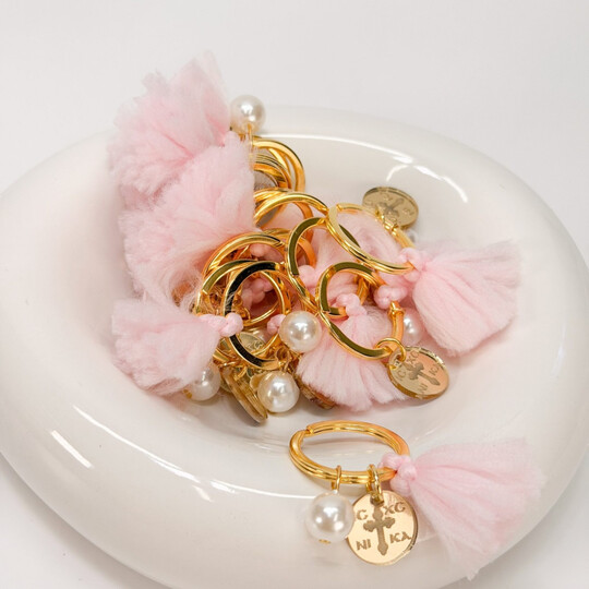 Μαρτυρικό Μπρελόκ Celfie & Co R-28 | Κωνσταντινάτο Plexiglass & Ροζ Φούντα