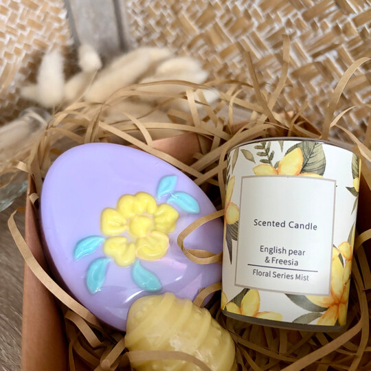 Πασχαλινό Σετ Σαπουνάκια Αυγά και Κεράκι